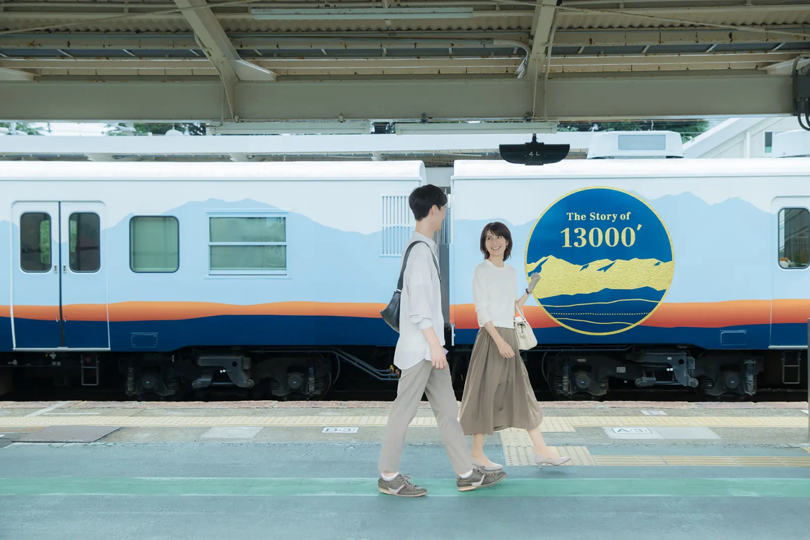 折返しの泊駅、途中の魚津駅に停車-0