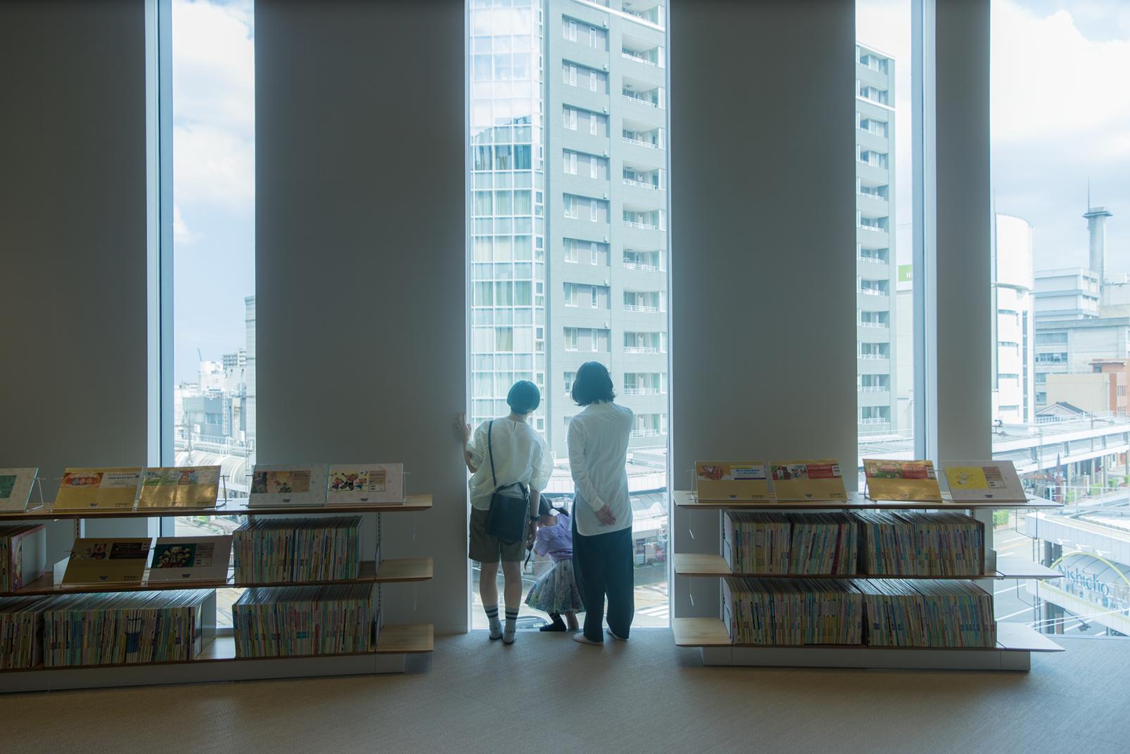 『富山市立図書館』で、お気に入りの本を探す-3