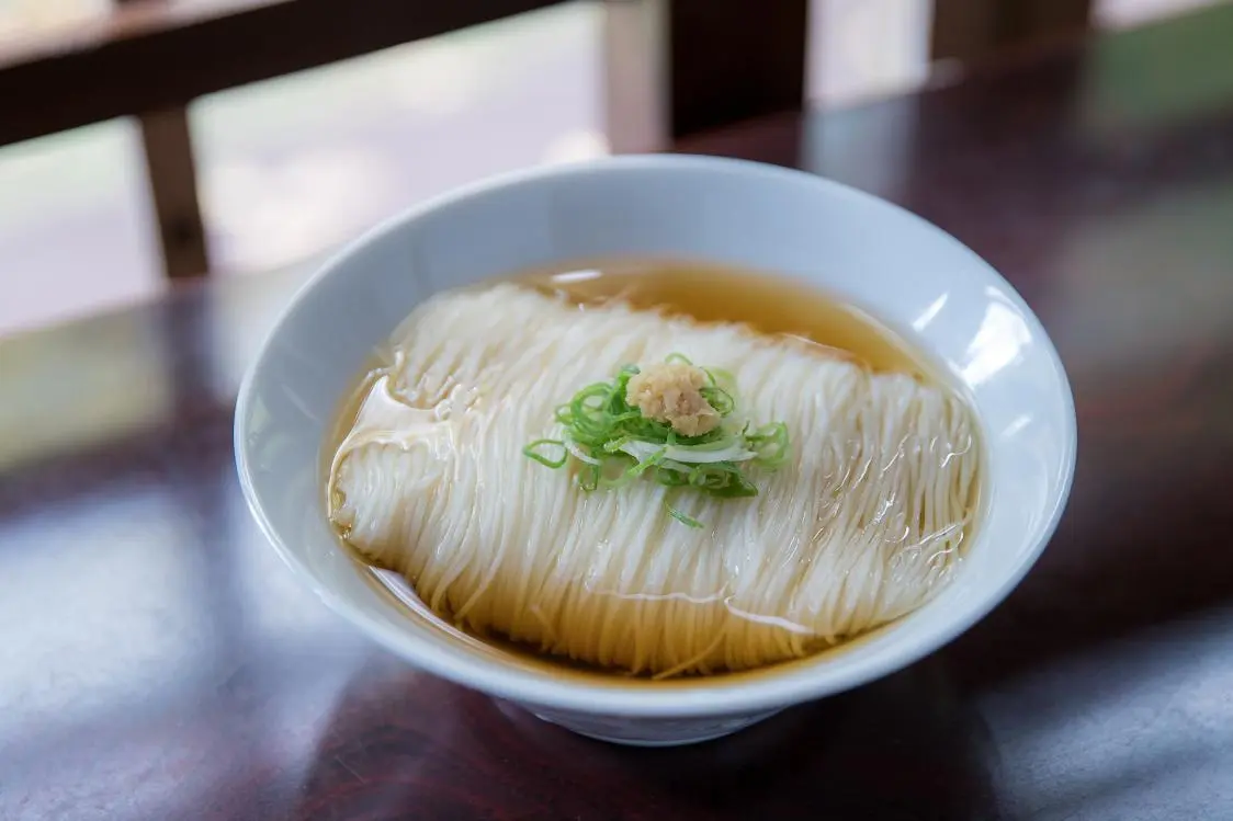Oiwa's Somen Noodles with a Mild Broth-1