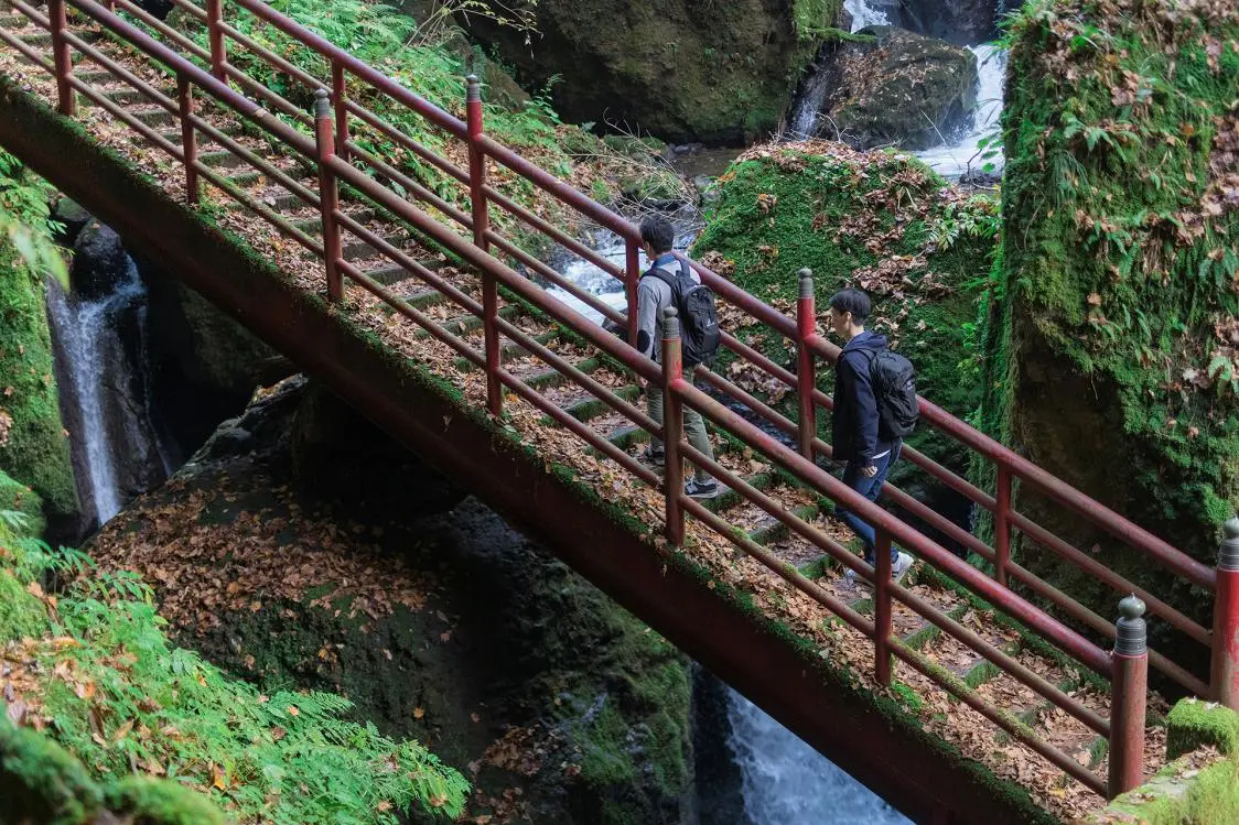 Soak in Negative Ions at Sengankei-2