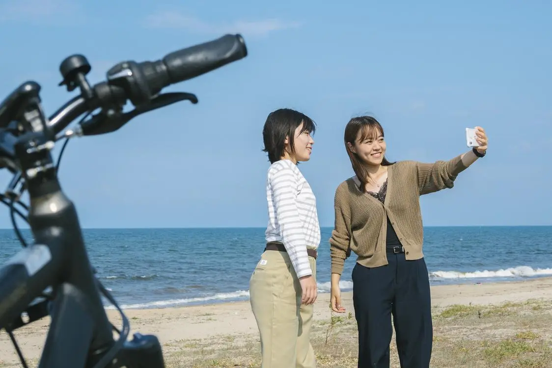 From the Himi Fishing Port to the Toyama Bay Cycling Route-9