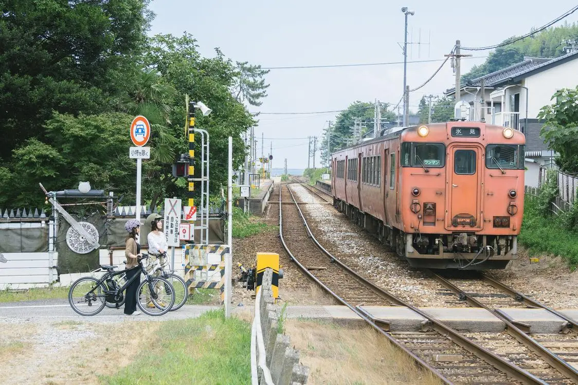 Feel the Local Way of Life Near Amaharashi Station-1