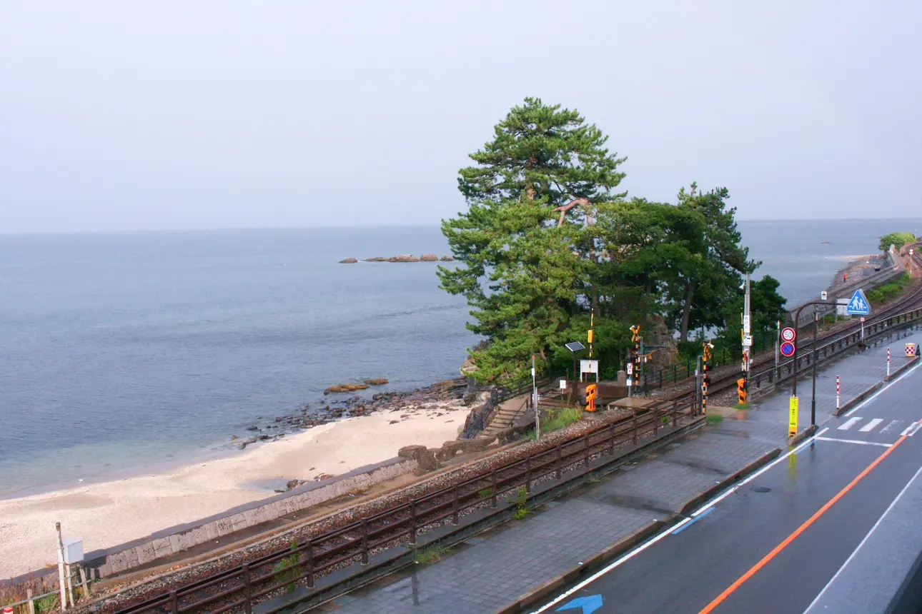 ช่วงเวลาที่ผ่านไปอย่างช้าๆ เพื่อชื่นชมชายหาดทะเล : หาดอามาฮาราชิ-1