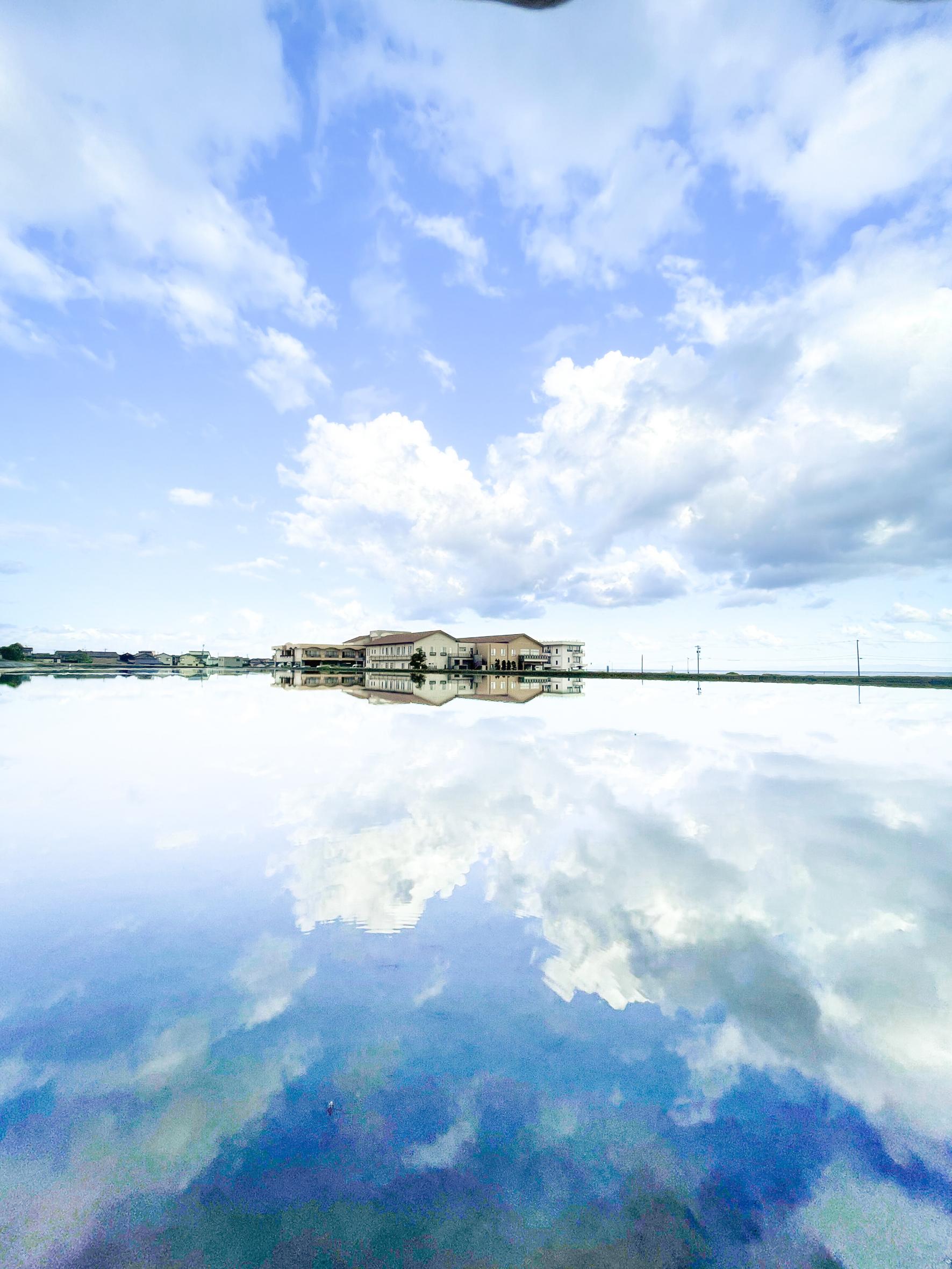 魚津市 水田と雲-0