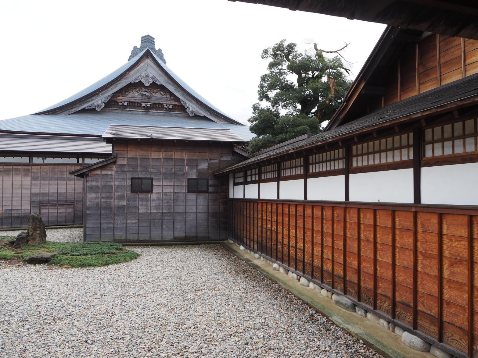 Shokoji Temple, Where the Seven Wonders are Conveyed-2