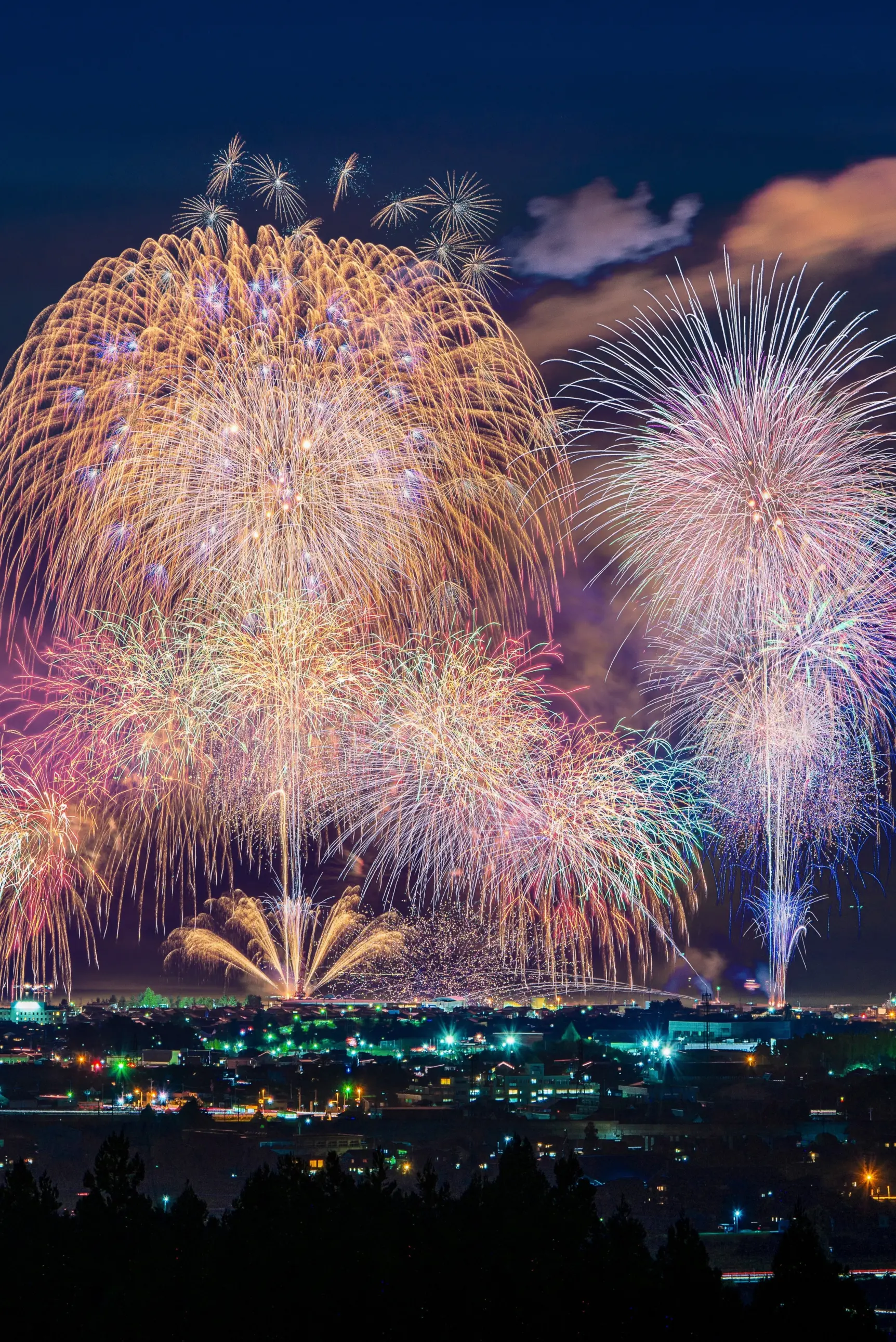 「夜空を彩る」（ふるさと龍宮まつり）-0
