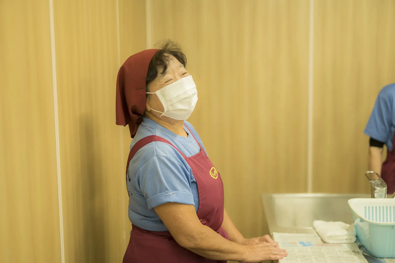 地元のお母さんたちから「タラ汁」作りを学ぶ-3