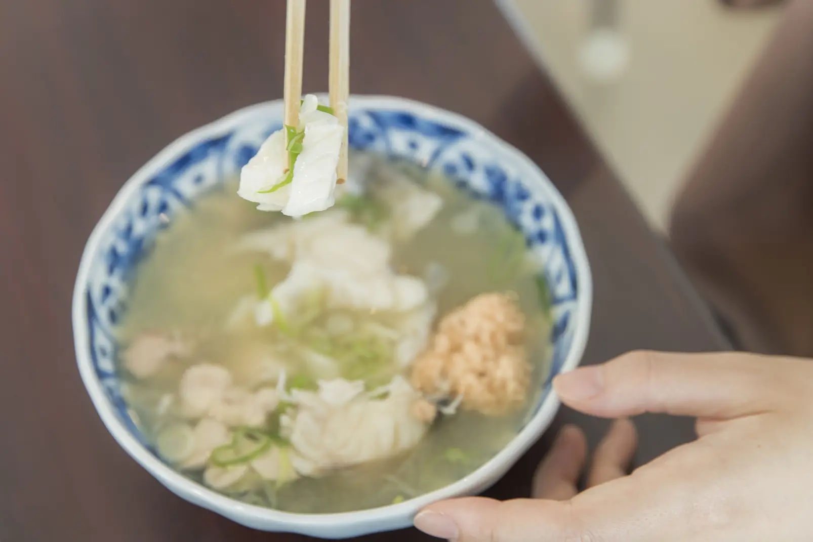 一杯目と二杯目では味が違う、タラ汁の奥深さ-3