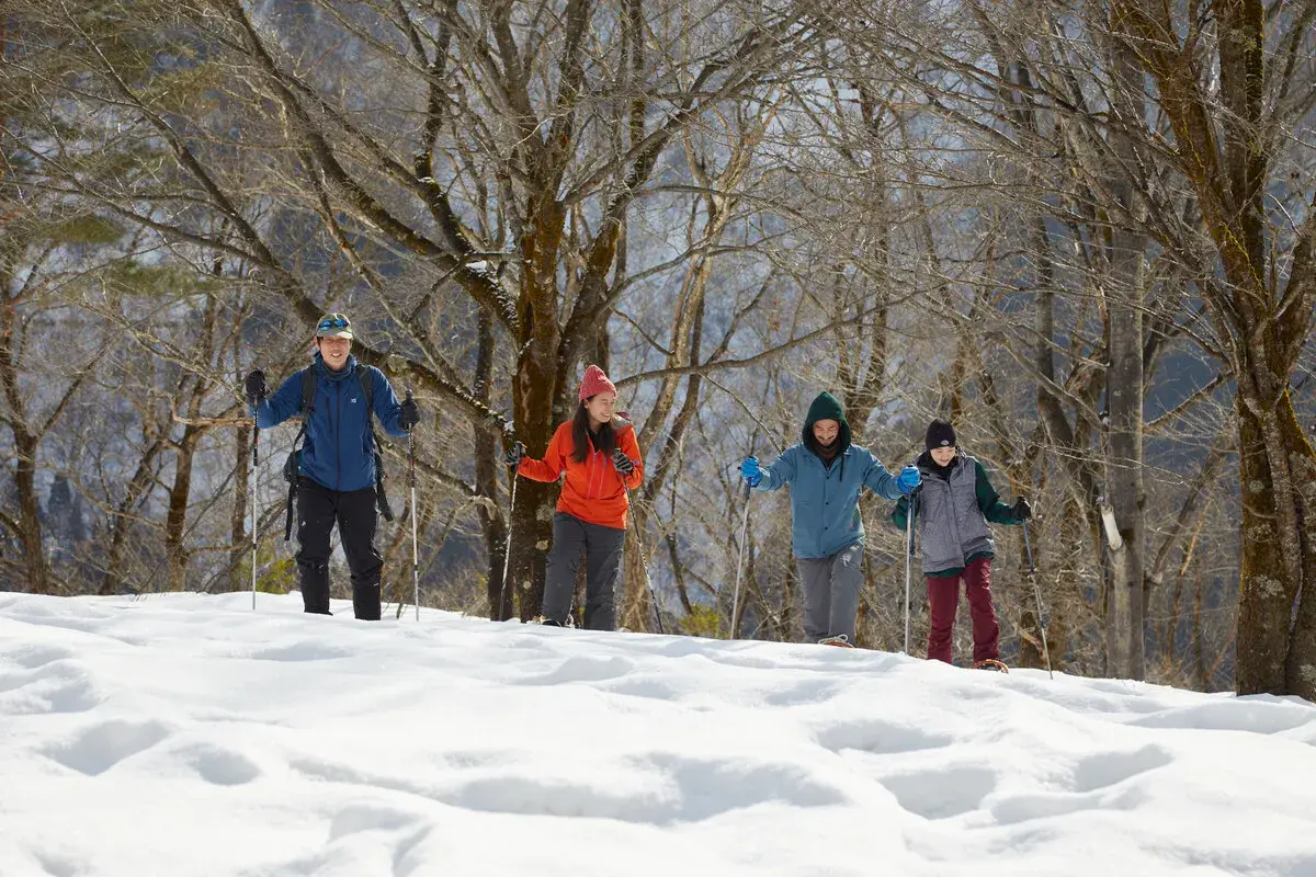雪の五箇山を歩くかんじきツアー-0