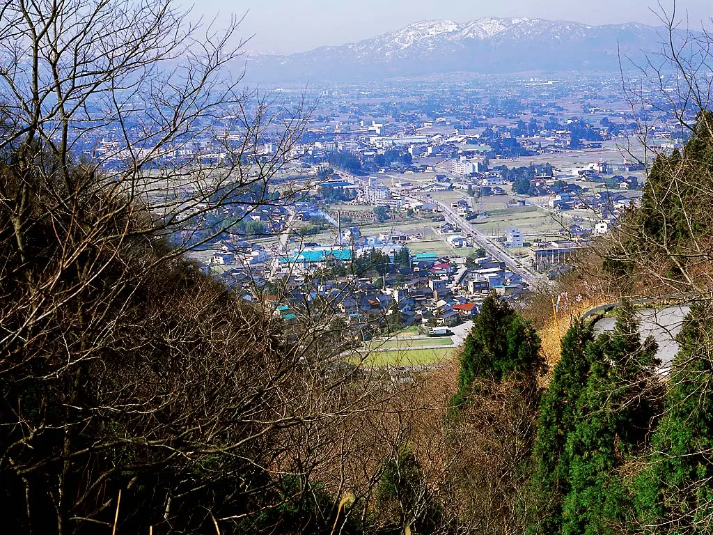 Beautiful landscape of dispersed settlements-2