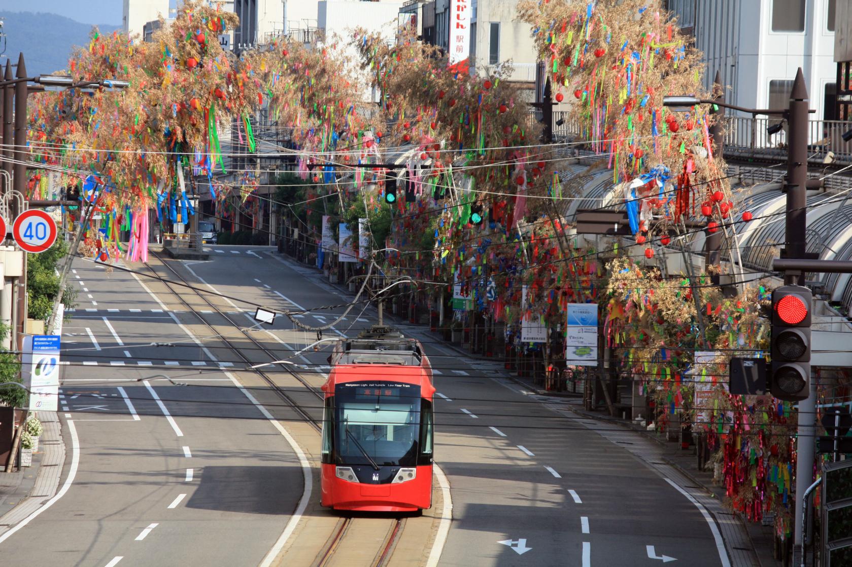 万葉線エリアのおすすめ観光スポット-1