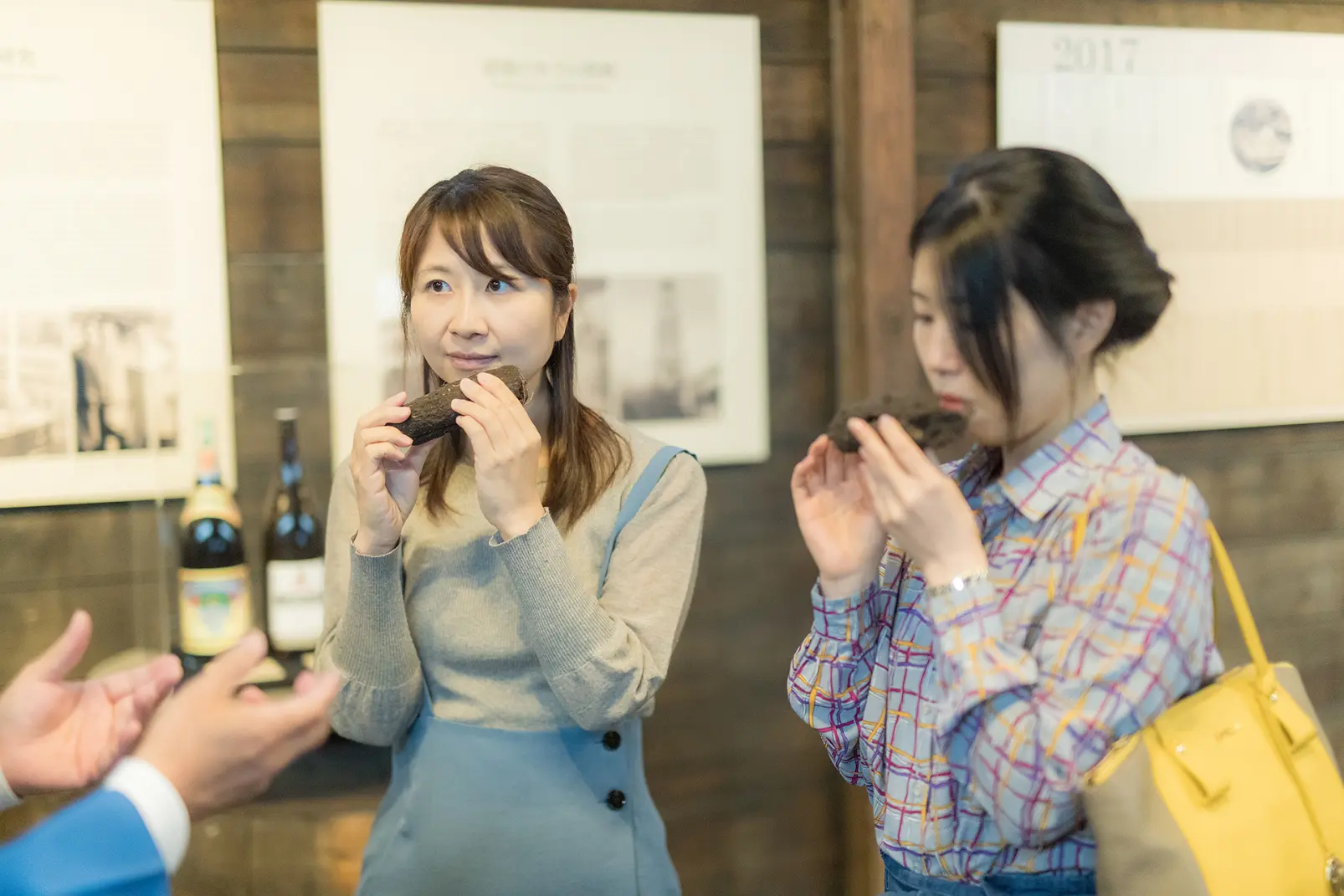 井波彫刻の職人の手で、南砺市のミズナラを使った樽製造も開始-0