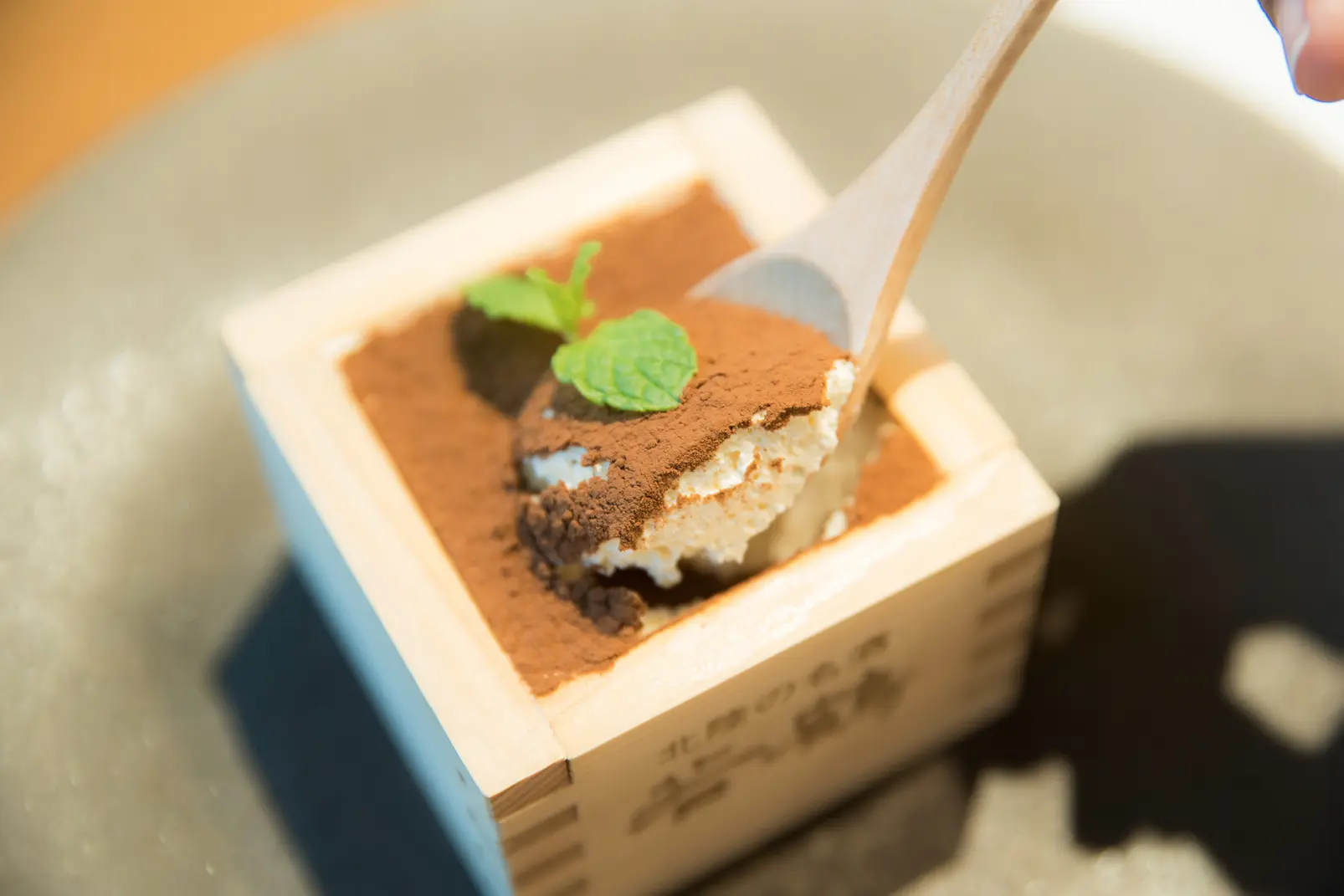 「竈flamme 炭三郎」で酒粕や糀を使ったスペシャルランチを味わう-4