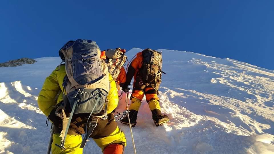 一族のプライドをかけエベレスト登頂-1