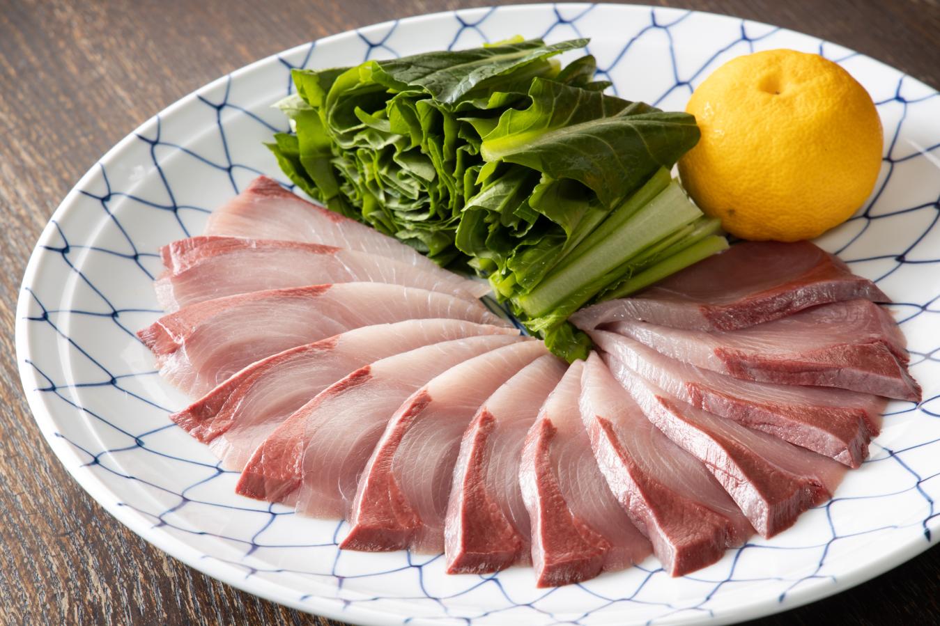 「寒ブリ」といえば氷見!氷見漁港に揚がるブランド魚「ひみ寒ぶり」を食べに行こう! | 特集 | 【公式】富山県の観光/旅行サイト「とやま観光ナビ」