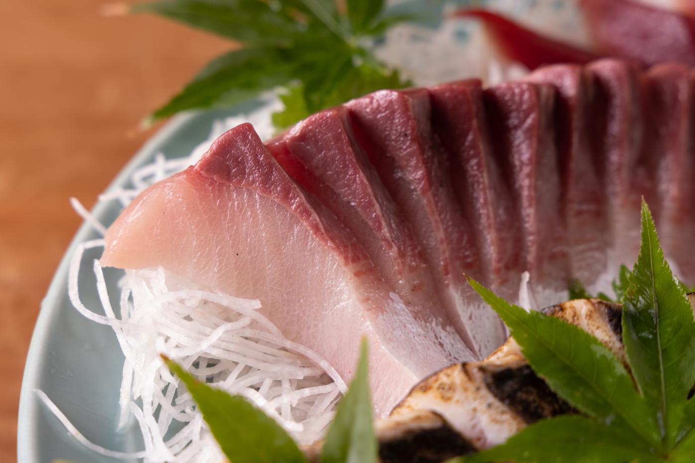 「寒ブリ」といえば氷見!氷見漁港に揚がるブランド魚「ひみ寒ぶり」を食べに行こう! | 特集 | 【公式】富山県の観光/旅行サイト「とやま観光ナビ」