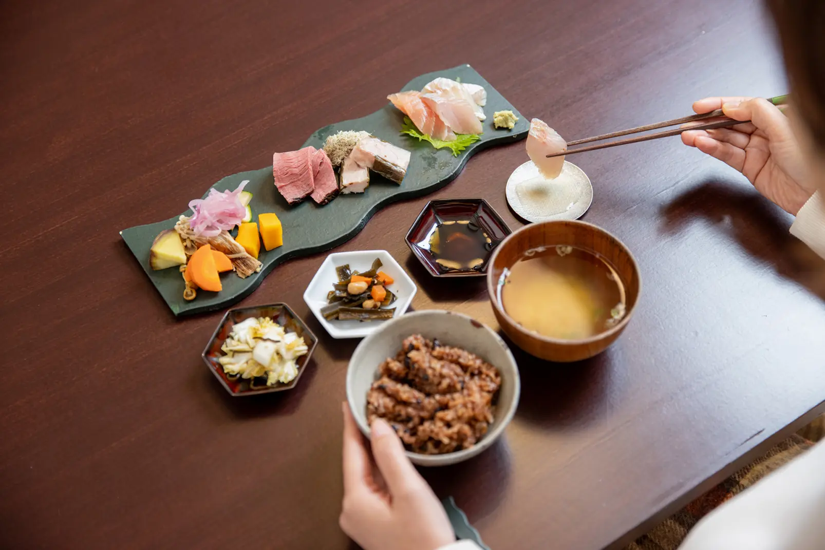 12:00 ｰ クラフタン｜【食文化】
富山の食文化を伝える、昆布締めの専門店-0