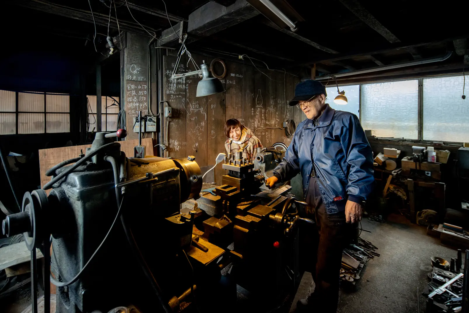13:30 ｰ 利三郎｜【伝統工芸】
高岡鋳物の技術を継ぐ、金屋町の鋳物工場-6