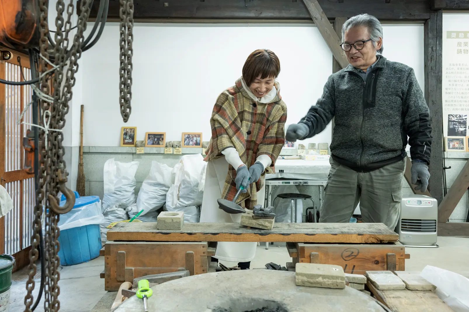 13:30 ｰ 利三郎｜【伝統工芸】
高岡鋳物の技術を継ぐ、金屋町の鋳物工場-1