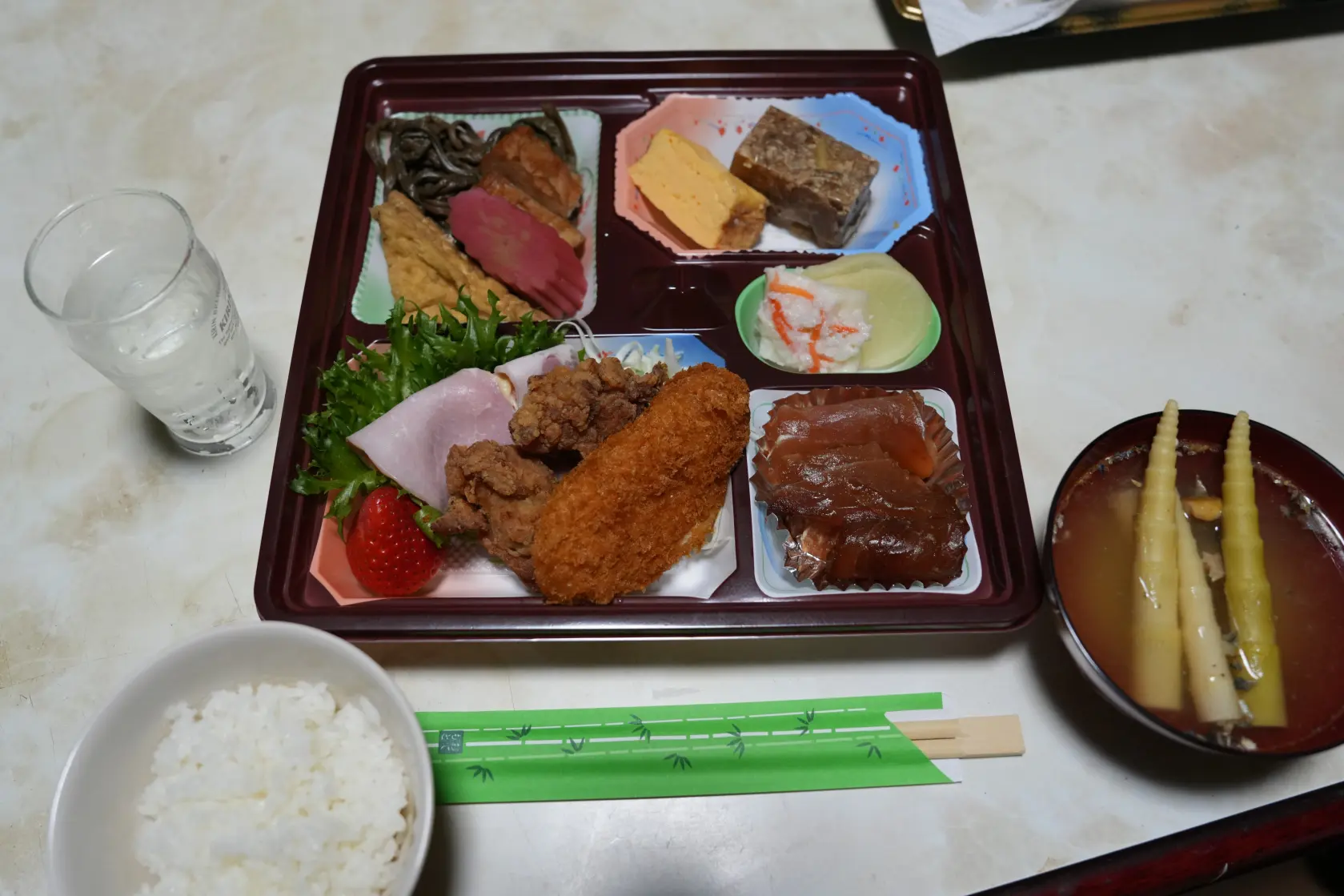 【宿泊と食事】「山田の案山子（やまだのかかし）」のお弁当を堪能！-0
