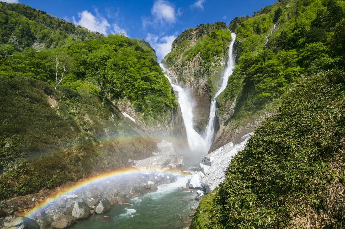 富山の大自然を巡る旅|絶景スポットから心安らぐ神秘的なスポットまで一挙ご紹介 | 特集 | 【公式】富山県の観光/旅行サイト「とやま観光ナビ」