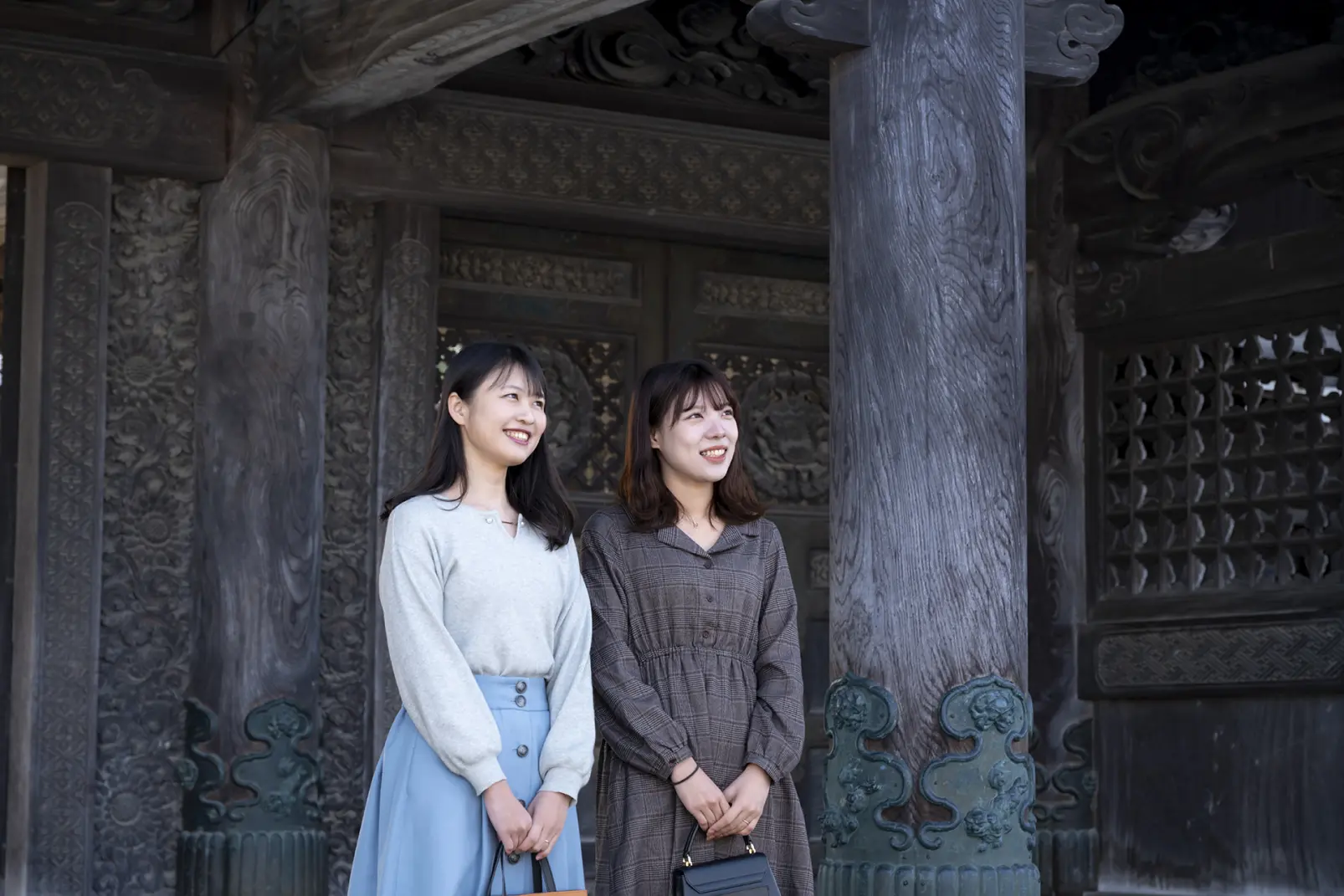 井波彫刻の精緻な技と美が結集、井波別院 瑞泉寺-1