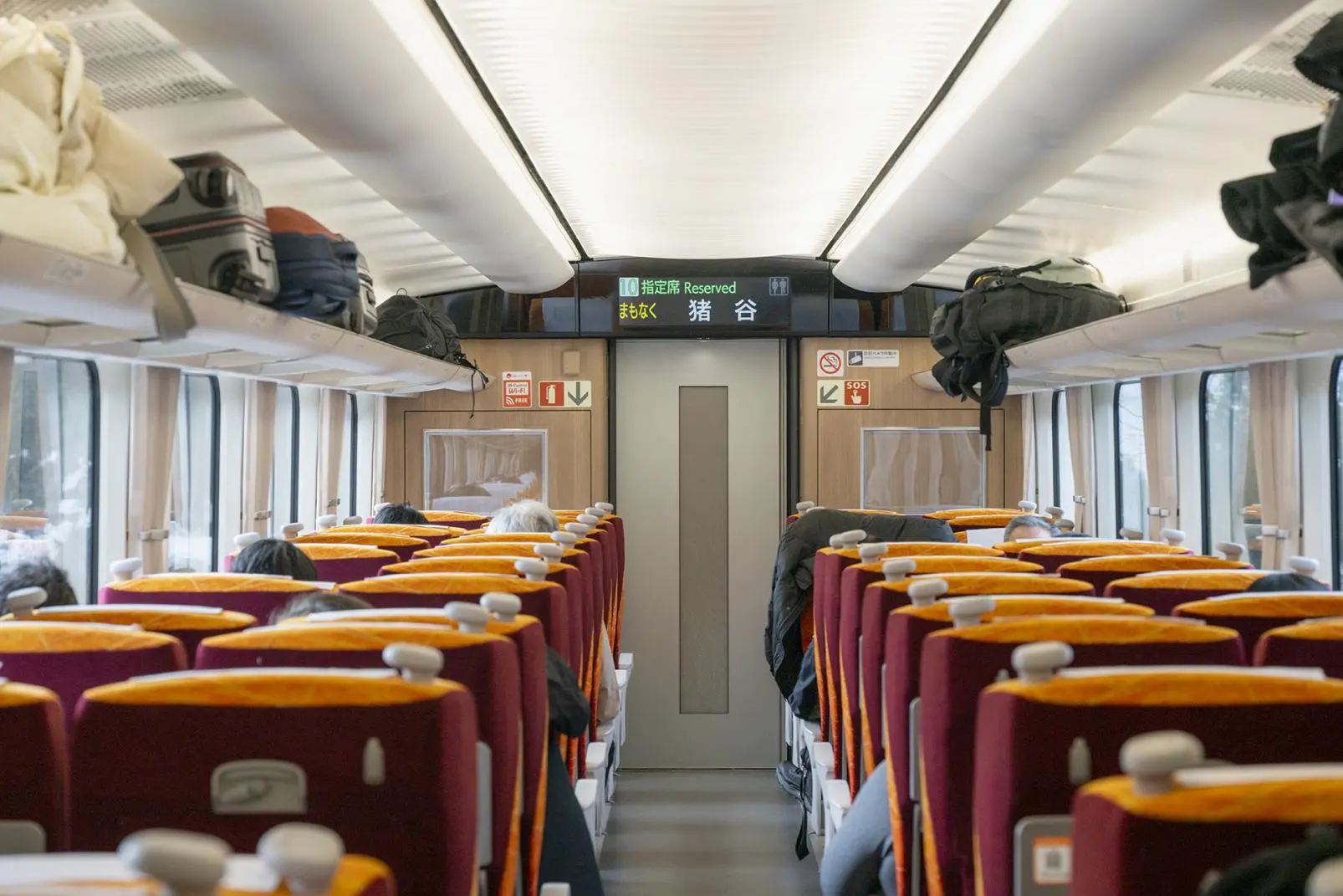 he view from the train window is also one of the highlights of the Limited Express "Hida".-2
