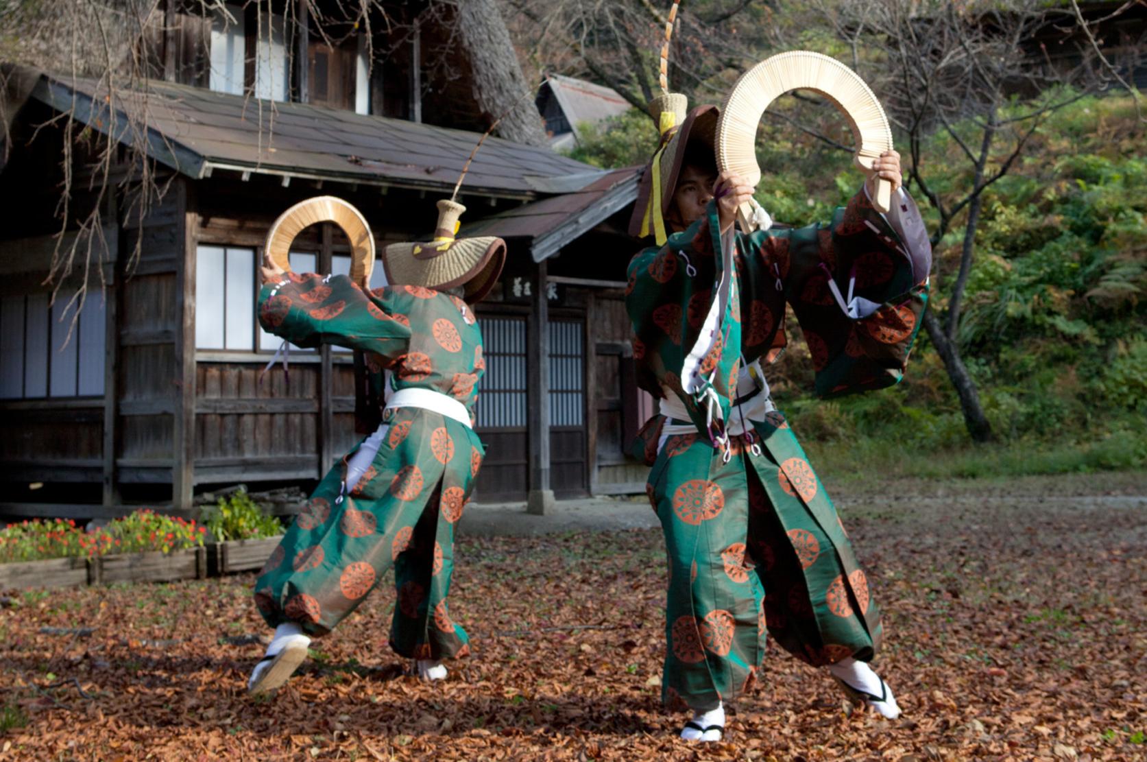 合掌造りで過ごす非日常体験-1