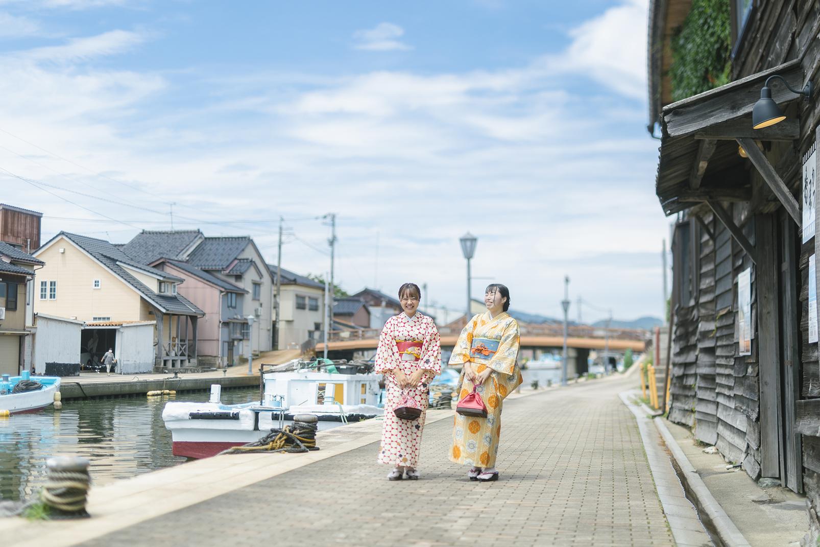 「日本のベニス」内川エリアを着物で散策。「新湊観光船」に乗って、富山湾へクルーズに出かけよう(富山県射水市 内川周辺)
