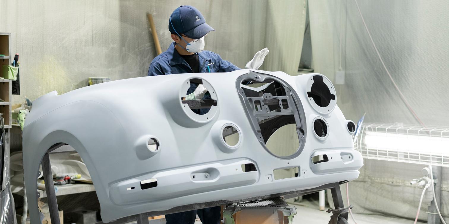 “日本一小さな”自動車メーカー〈ミツオカ〉 手仕事で大切に仕上げるカスタムカー-1