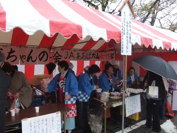 おっかちゃんたちの心からのおもてなし