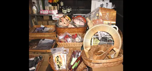 土産・食事処　天ぷら与八-6