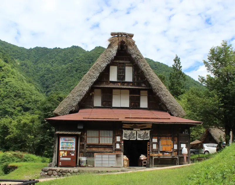 土産・食事処　天ぷら与八-1