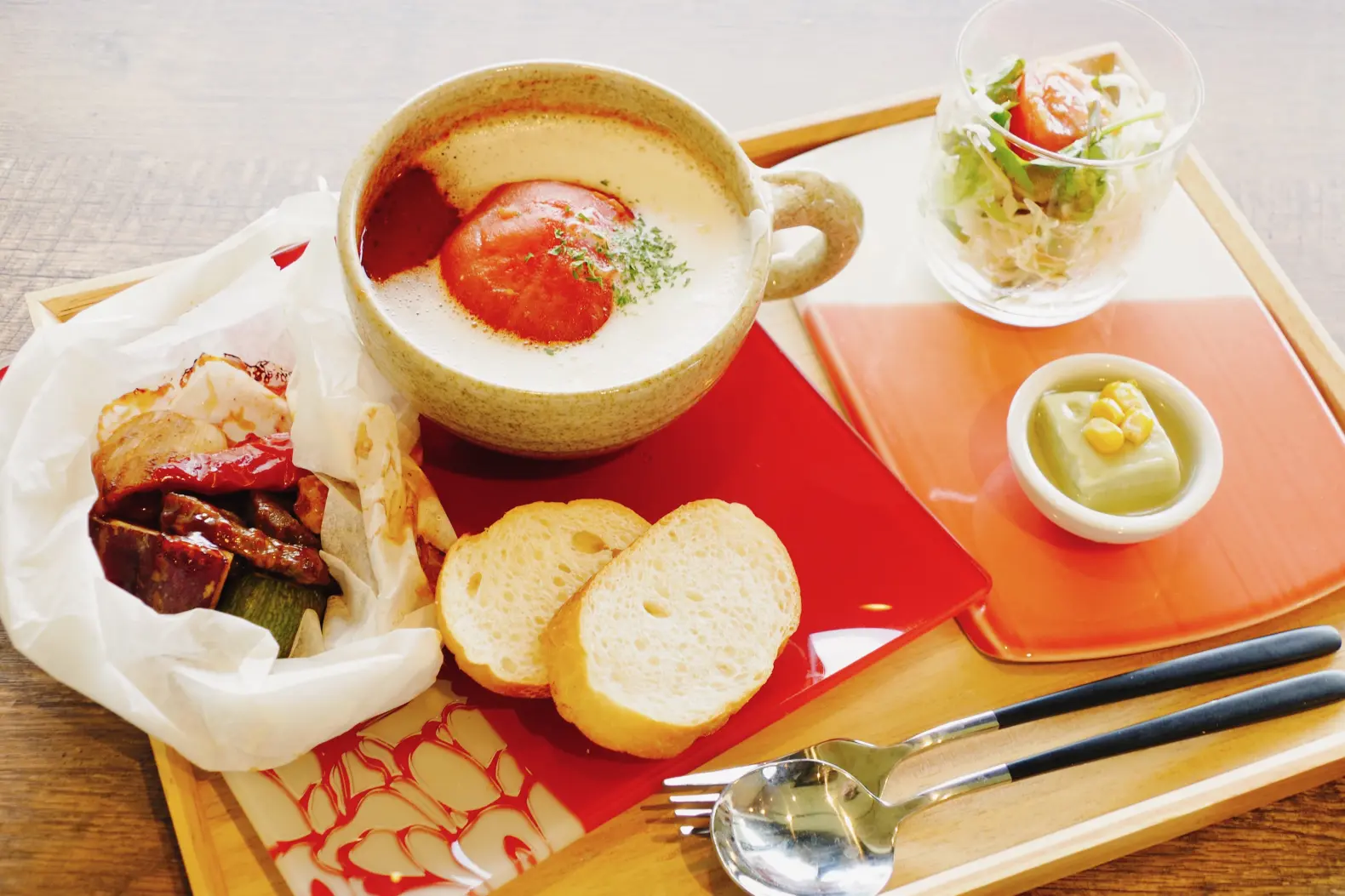 週替わりの食べるスープセットランチ