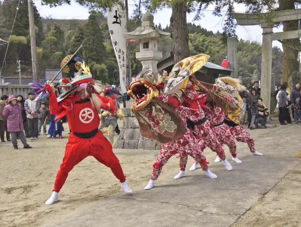 金山谷の獅子舞-1