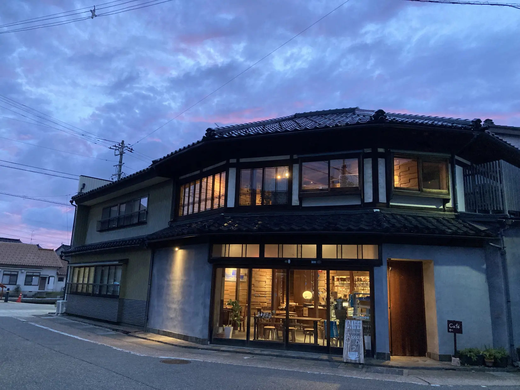カフェ uchikawa 六角 堂