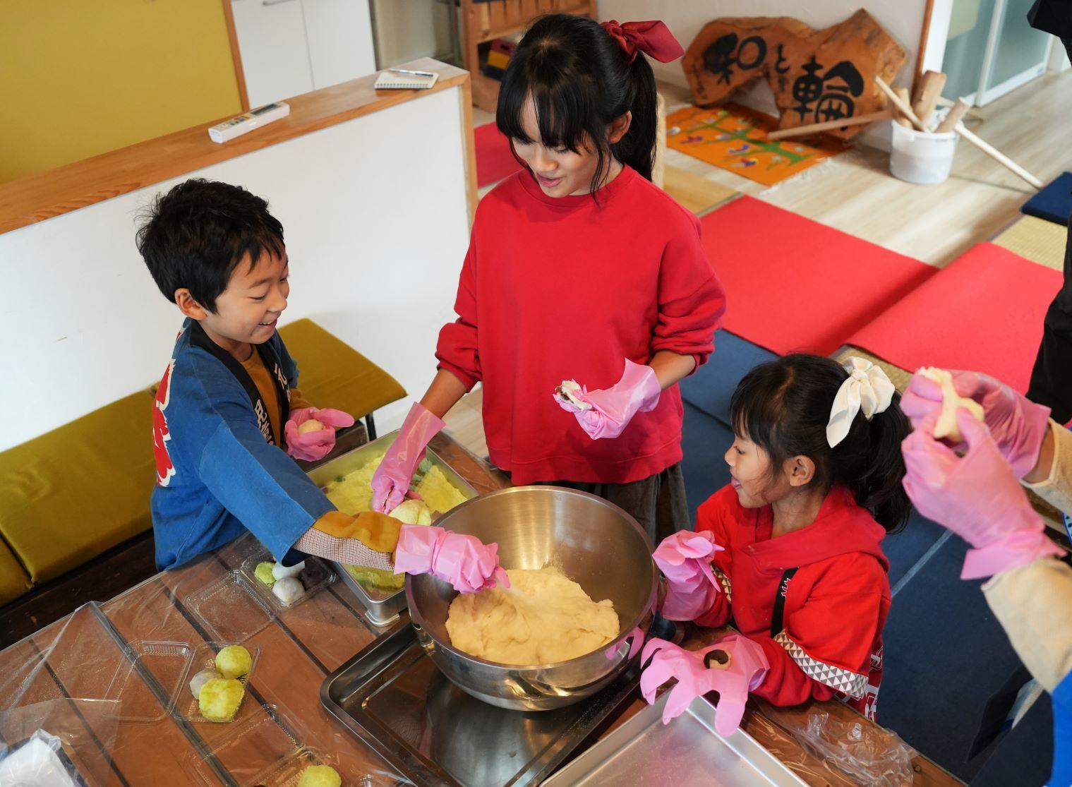 Mochi Experience in Toyama Discover Japan's Rice Cake Craft-4