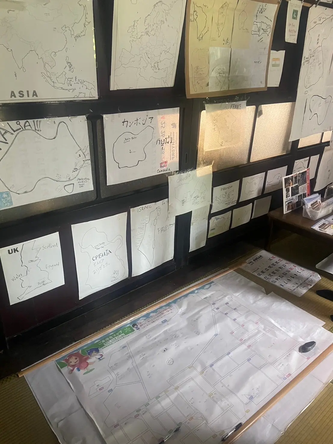 日本全国、世界各国から沢山の観光客が訪れます。