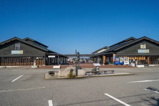 魚の駅「生地」　とれたて館　できたて館-0