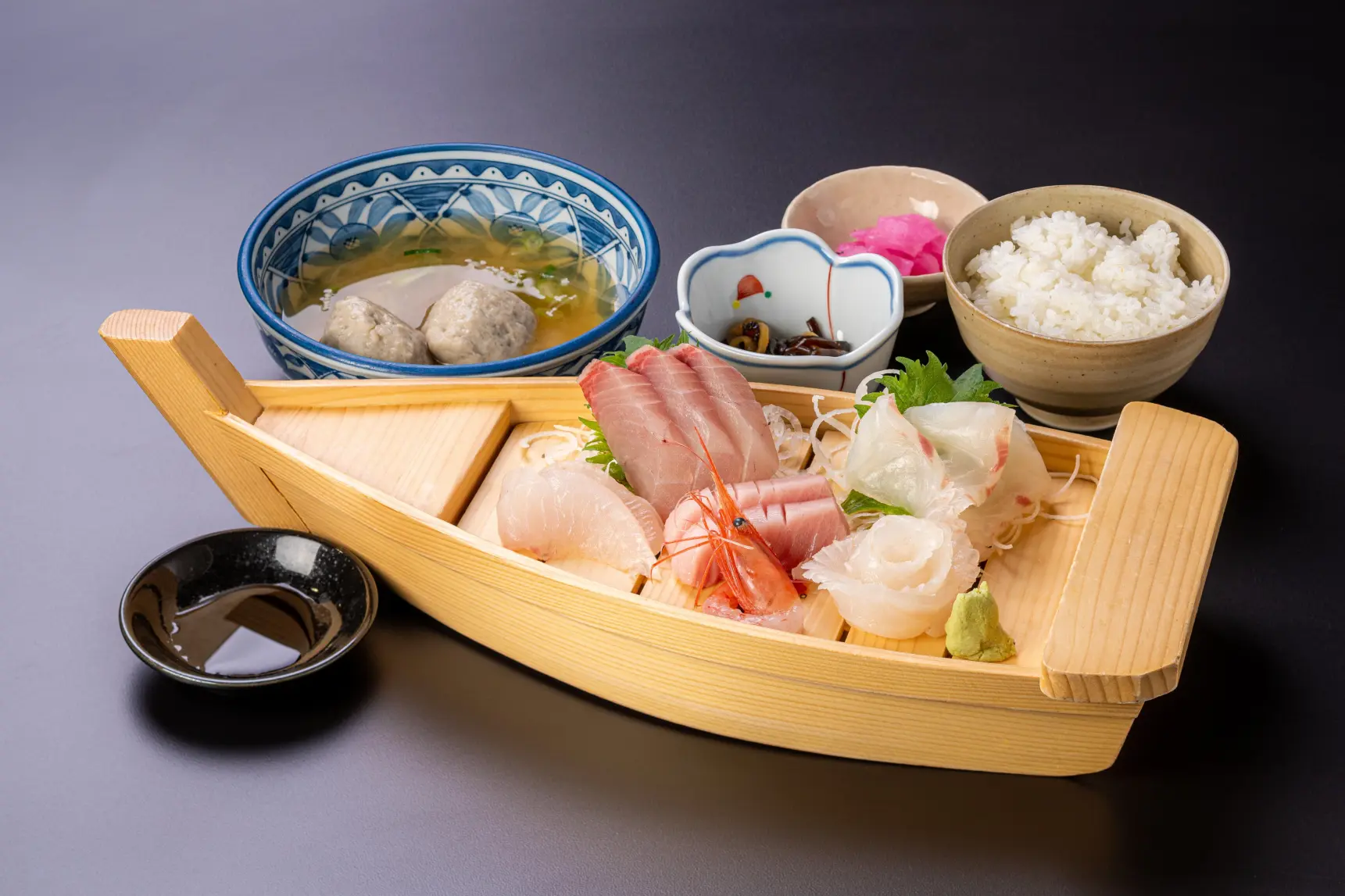 魚の駅「生地」　とれたて館　できたて館-1