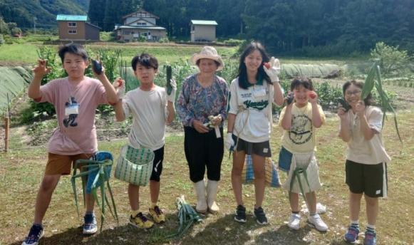 南砺利賀みらい留学-2