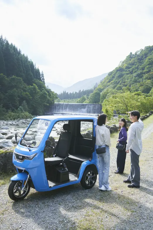 Uozu EV Tuktuk Rental Service-2