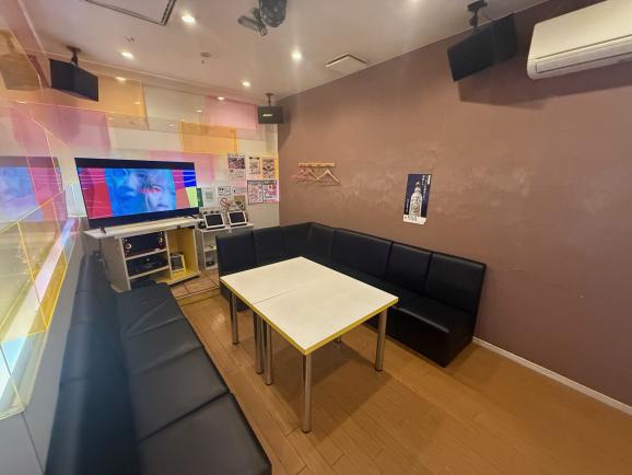 カラオケスタジオ飛行船　山室店-4