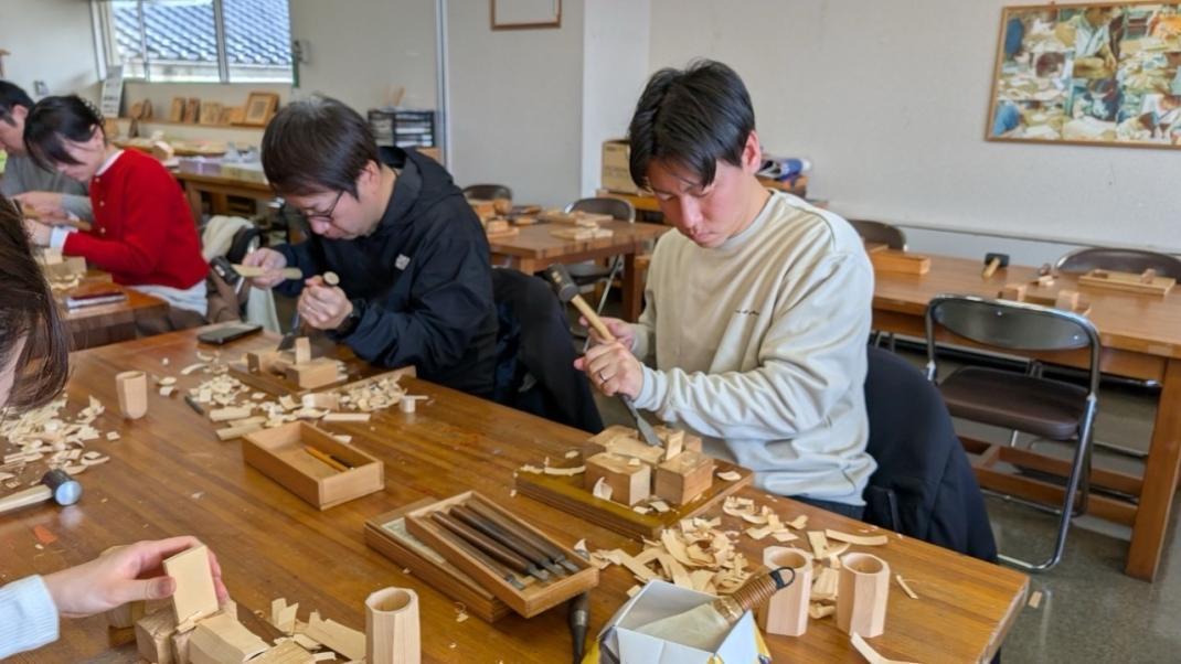 木彫り体験（道の駅井波　いなみ木彫りの里創遊館）-0