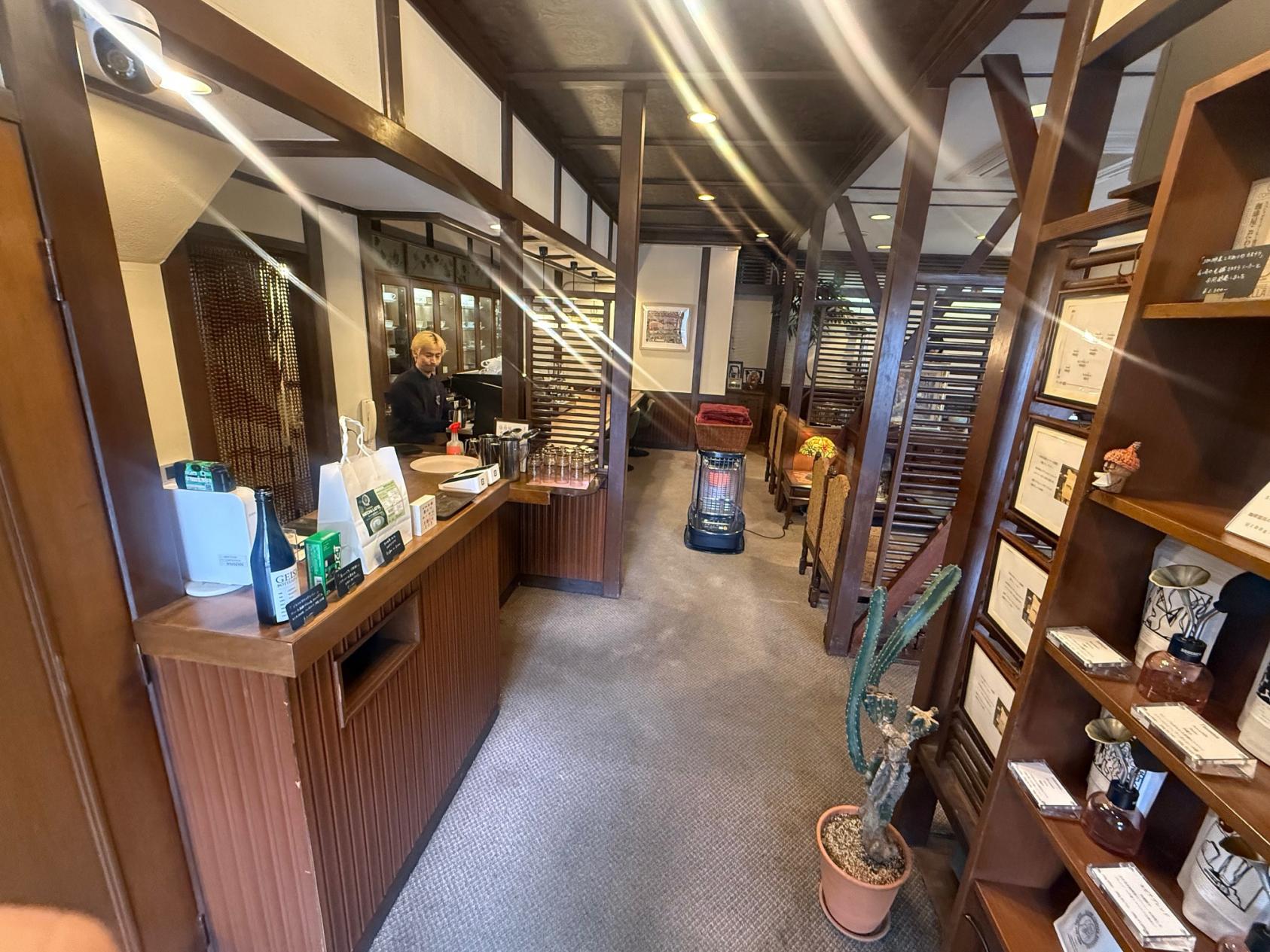 GUMP COFFEE ROASTERS.-2