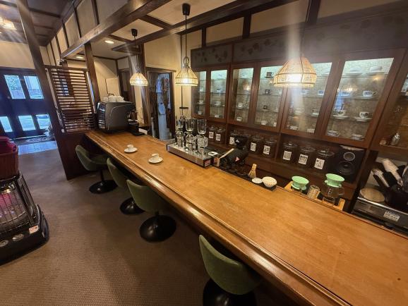 GUMP COFFEE ROASTERS.-5