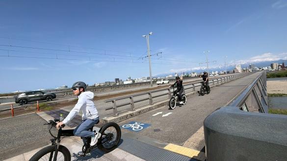E-bike cycling-2
