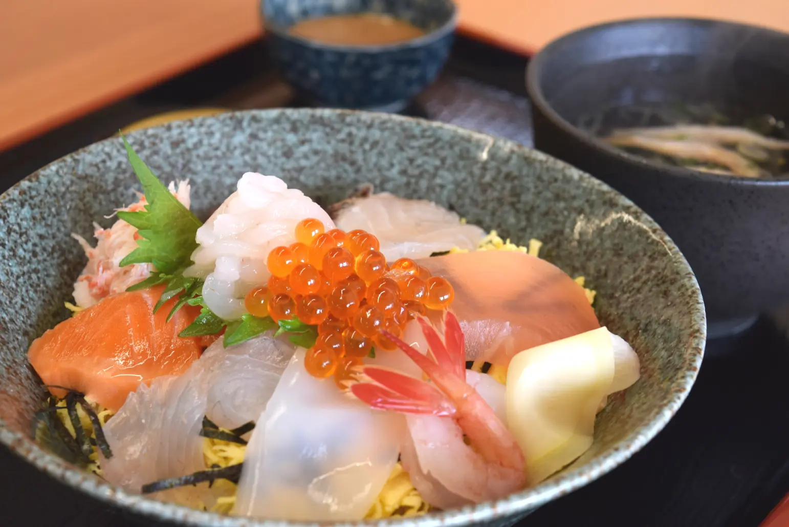 海み屋の人気メニュー 海鮮丼