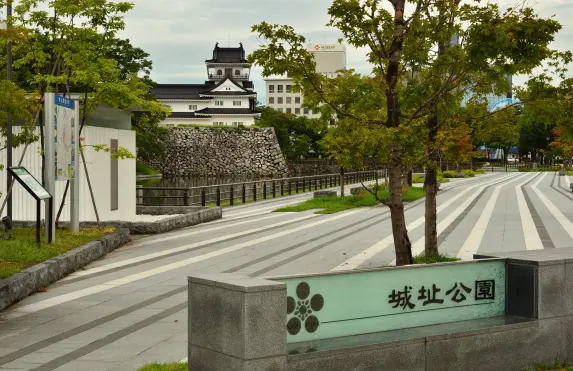 富山城址公園-5