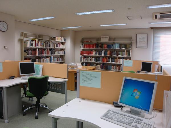 富山県立図書館-3